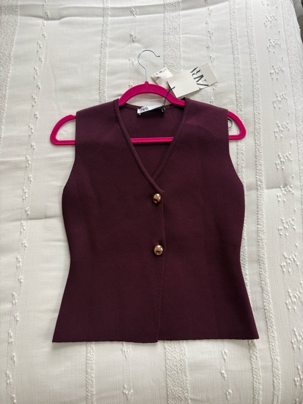 Zara Ribbed V-Neck Vest in Plum